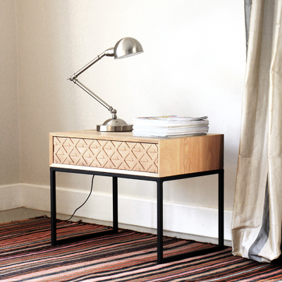 OAK SUNRISE BEDSIDE TABLE
