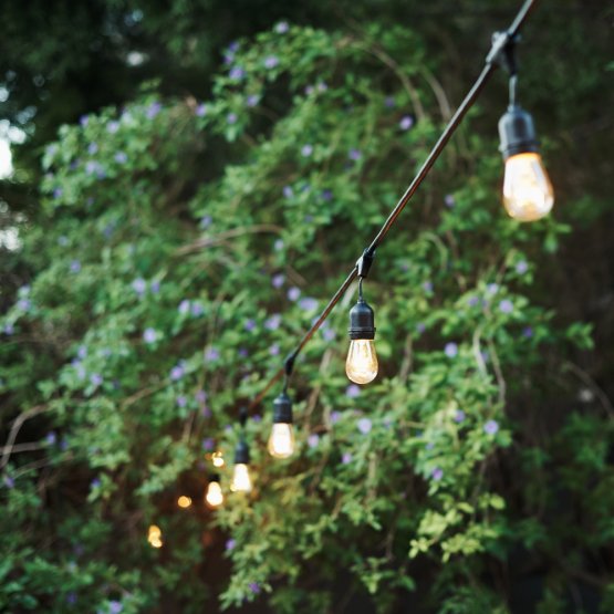 OUTDOOR STRING LIGHTS