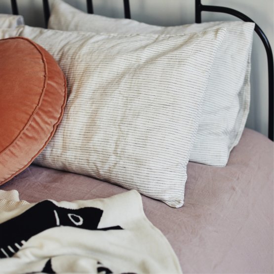 NAVY PINSTRIPE LINEN PILLOW COVER SET