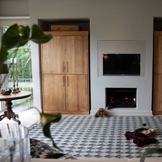 LUXE POLYPROYLENE RUG