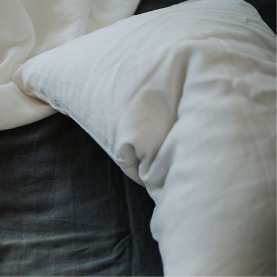 CLOUD LINEN PILLOW COVER SET