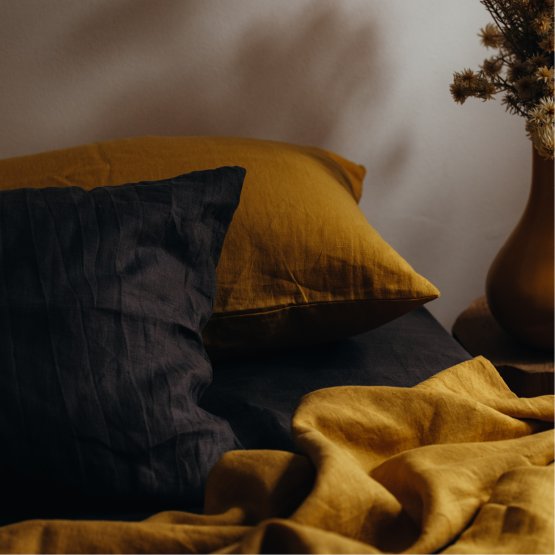 SAFFRON LINEN PILLOW COVER SET