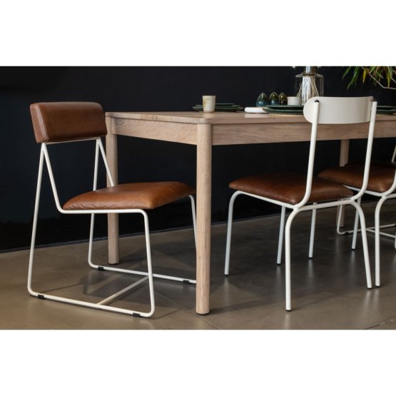 DILY OAK DINING TABLE