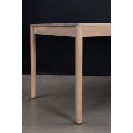 DILY OAK DINING TABLE