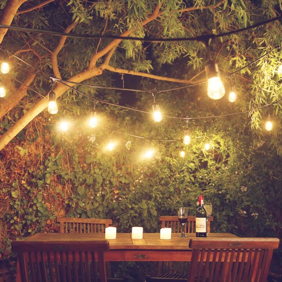 OUTDOOR STRING LIGHTS