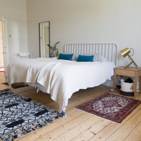 AMELIA WHITE ALL SIZES STEEL BED