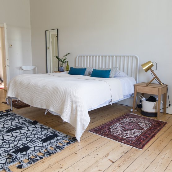 NINA BEDSIDE TABLE OAK