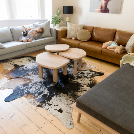 BLACK AND WHITE MEDIUM SALT AND PEPPER NGUNI COWHIDE RUG