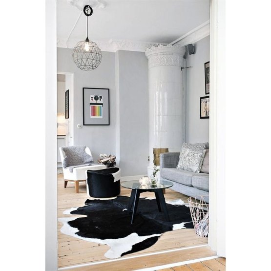 BLACK AND WHITE DUTCH NGUNI COWHIDE RUG