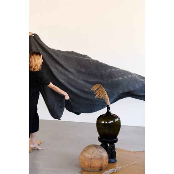 EBONY LINEN BONGOLAN BED THROW