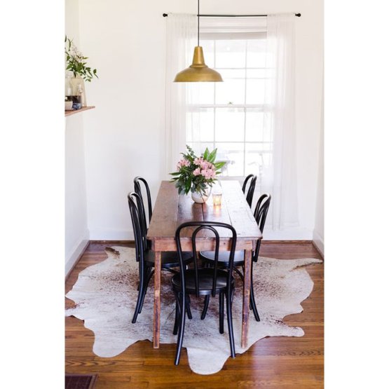 BROWN AND WHITE LIGHT SALT AND PEPPER NGUNI COWHIDE RUG
