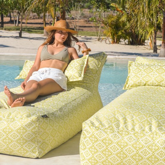 LIME ICICLE OUTDOOR LOUNGER